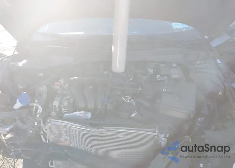 2024 Hyundai Elantra Sel z USA, uszkodzony, nr VIN KMHLM4DG6RU652252